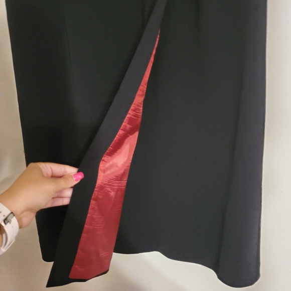 Eddie Bauer Black V Neck Sheath Dress - Picture 6 of 8